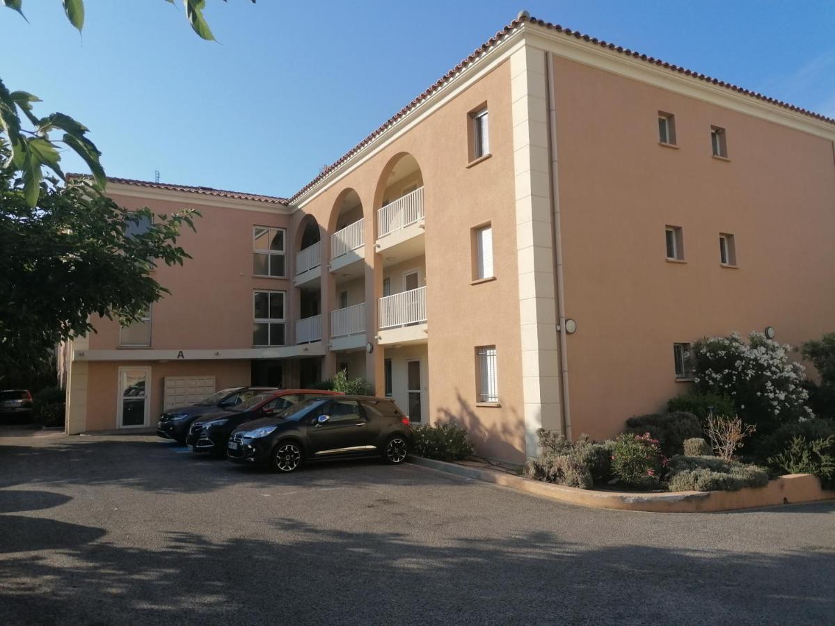 Appartement Résidence Les Eucalyptus LʼÎle-Rousse Exterior foto